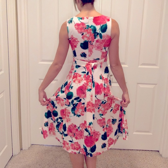 Calvin Klein Dress with pink hydrangeas print - Picture 8 of 10